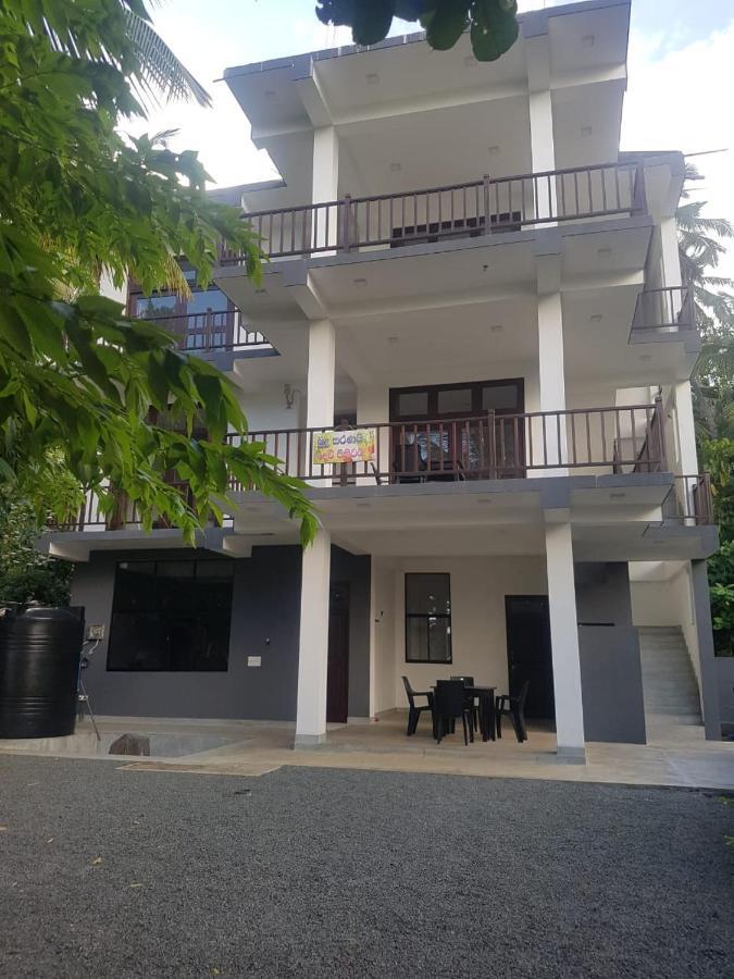 Hotel Waves Hiri Dikwella Sur Exterior foto