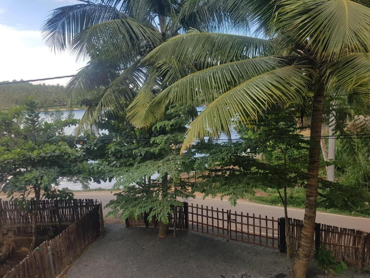 Hotel Waves Hiri Dikwella Sur Exterior foto